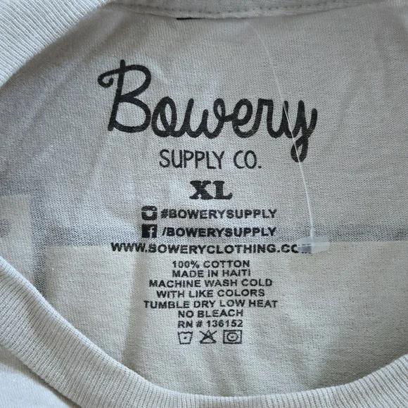 Bowery Supply Co. Tokyo🇯🇵 Graphic Tee👕 - Picture 6 of 12